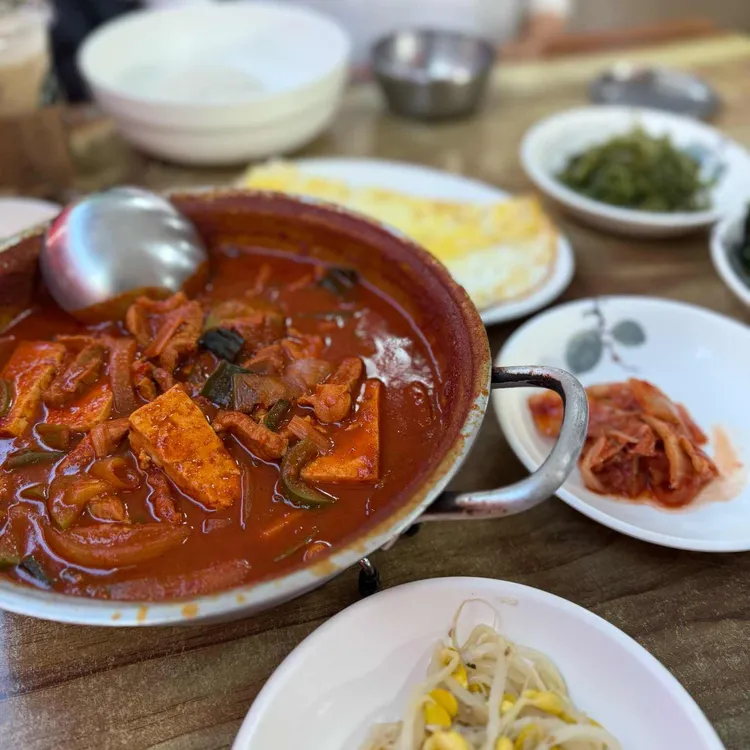 엄마네 돼지찌개 사진