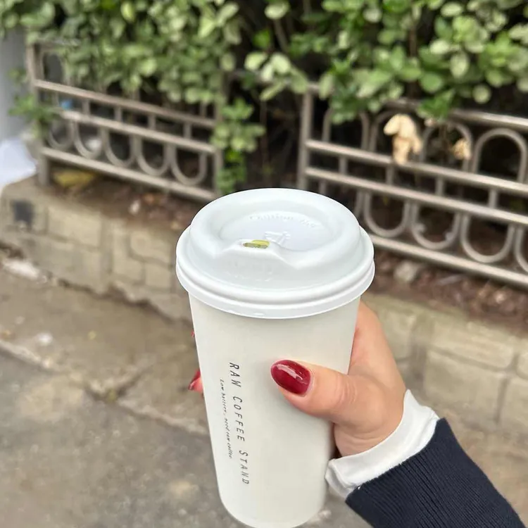 로우 커피 스탠드 사진