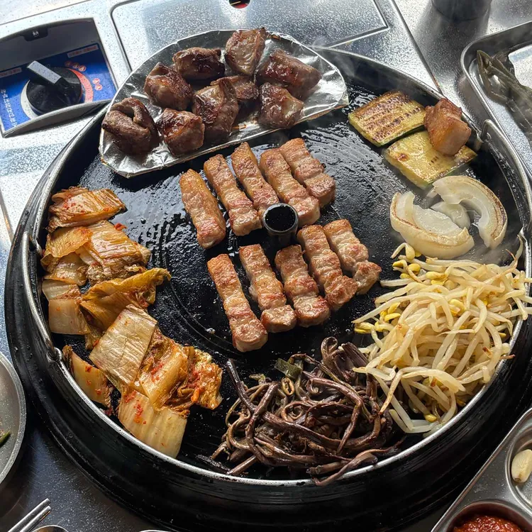 논현돈 대표 사진