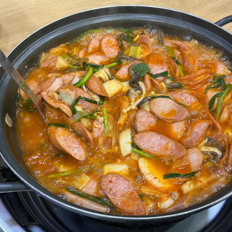 빨강우산부대찌개 사진