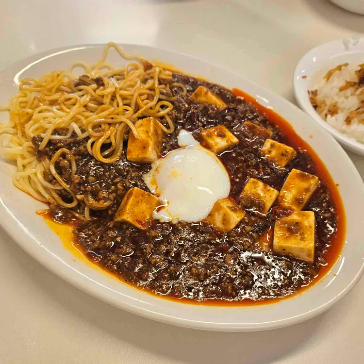 모던 아시안 누들 서비스 사진