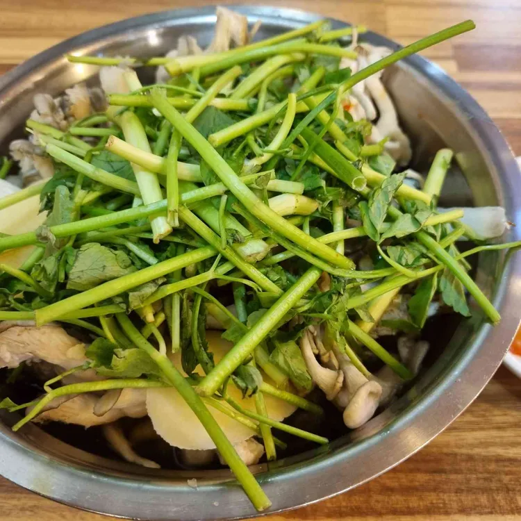 가양 칼국수 버섯매운탕 사진