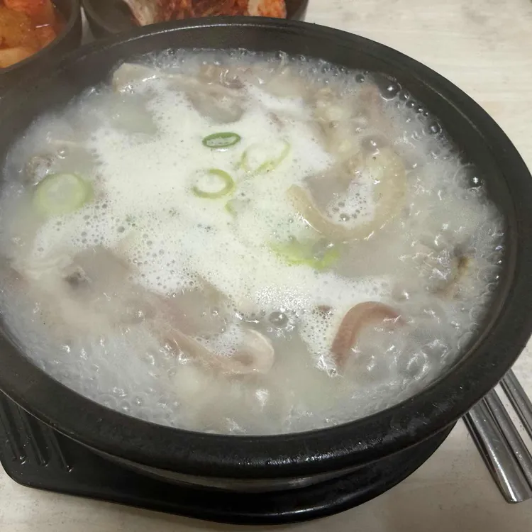 서강순대국뼈해장국 대표 사진