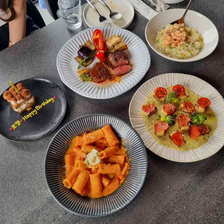 부조화숲 사진
