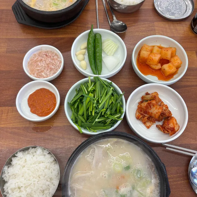 부산토박이돼지국밥 사진