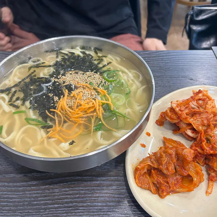 총각손칼국수 사진