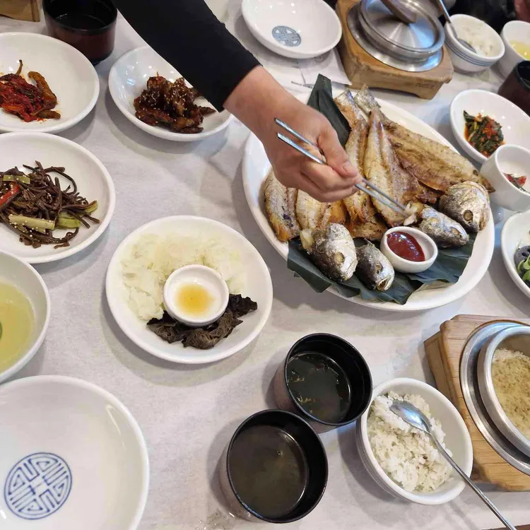 시래기 고등어 무조림 반상