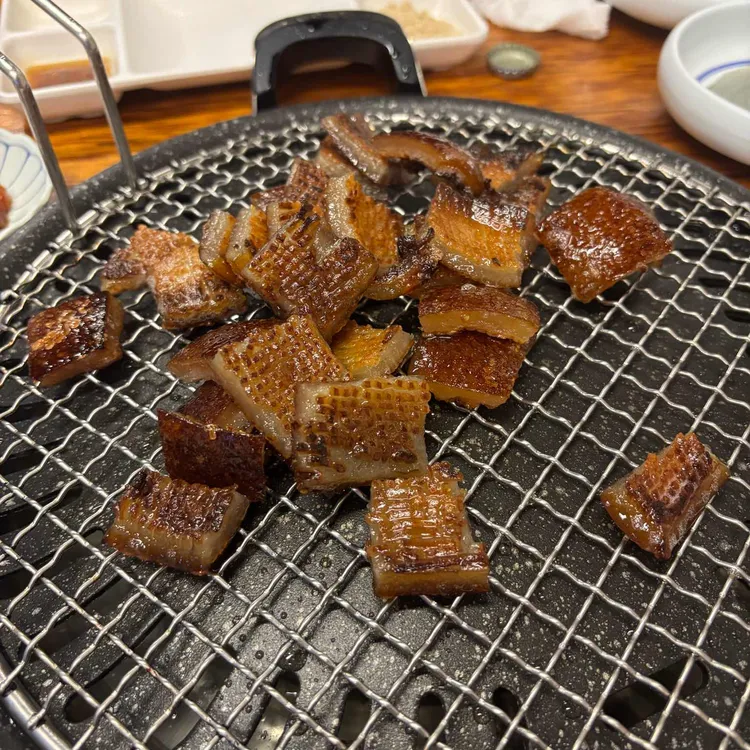 초필살돼지구이 사진
