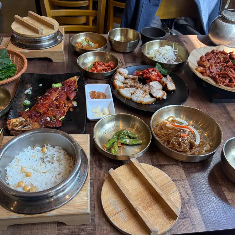 고마나루 돌쌈밥 사진