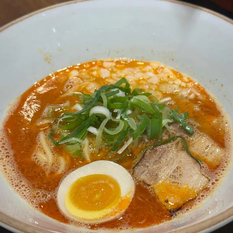 멘야 타마시 사진