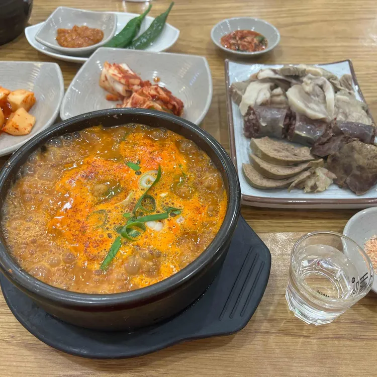 본설렁탕국밥 수지유타워점 사진 2