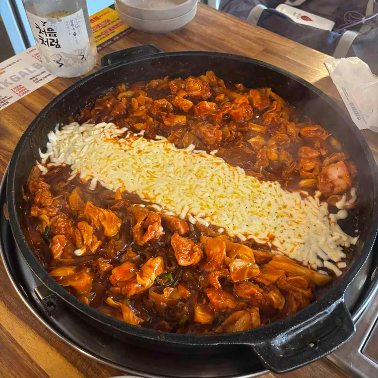 고수닭갈비 사진