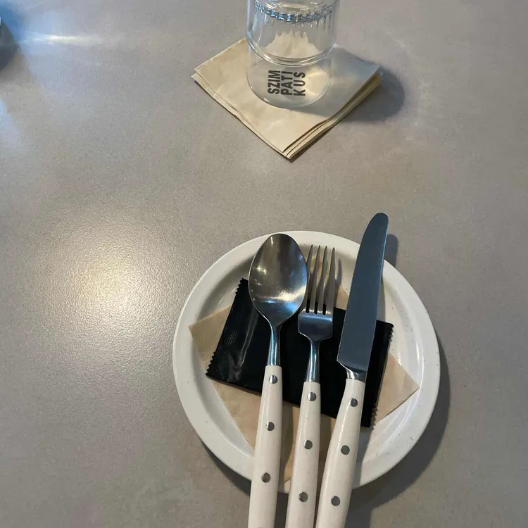 심퍼티쿠시 사진