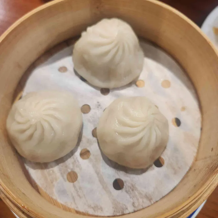 진허우 사진