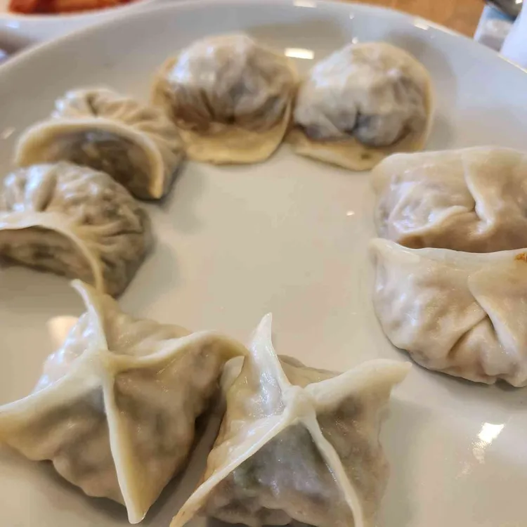 자하손만두 사진