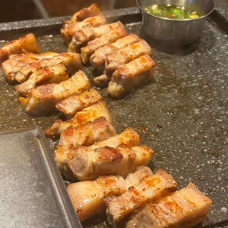 황금돼지 특목살 (150g)