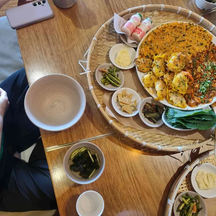 바다앞꼬막집 사진