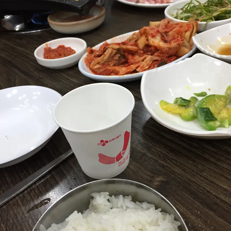 돈돼지삼겹살 대표 사진