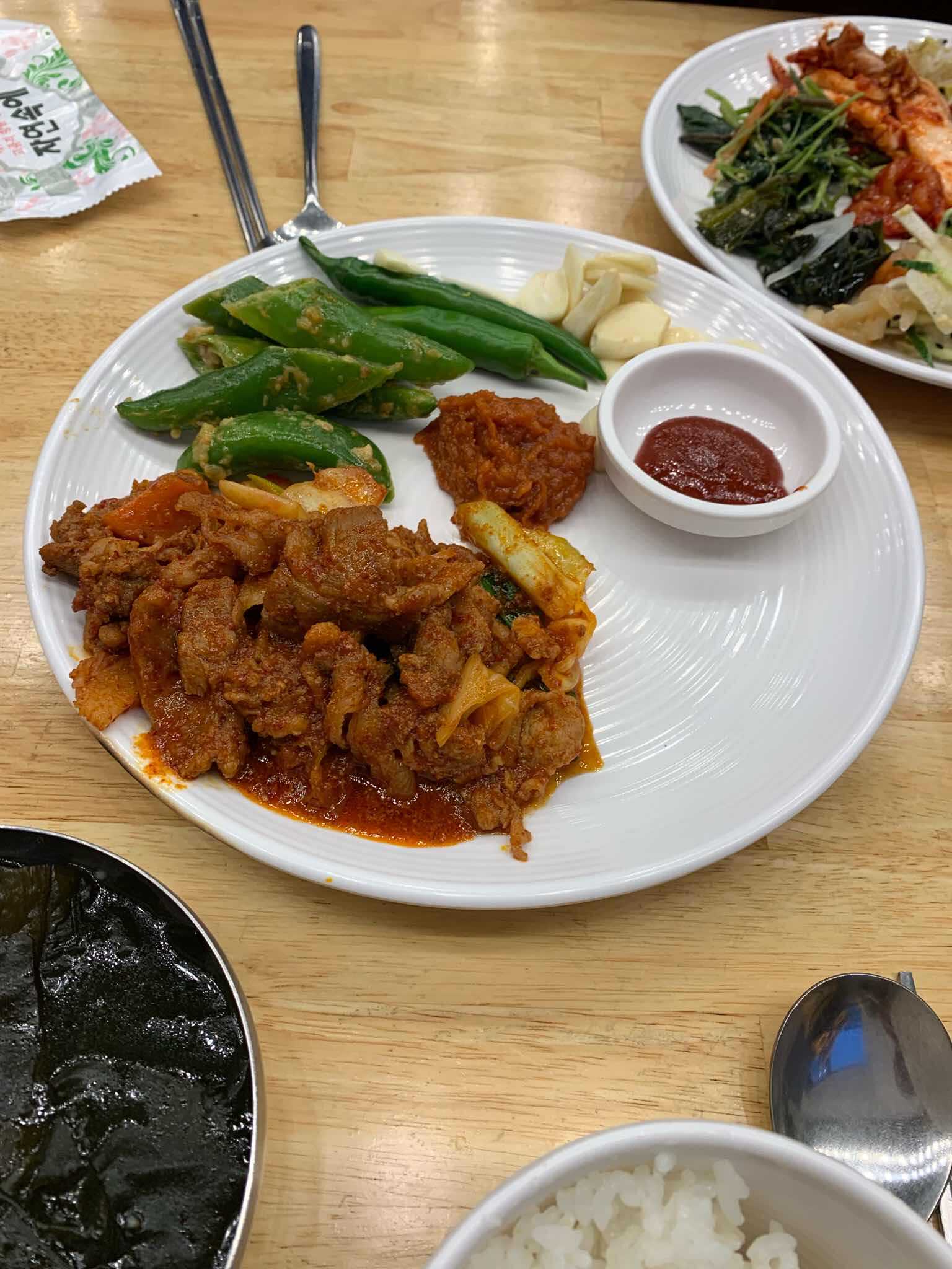뷔페 한식 깔끔한 30대 남성 빅데이터 맛집 검색결과 - 다이닝코드