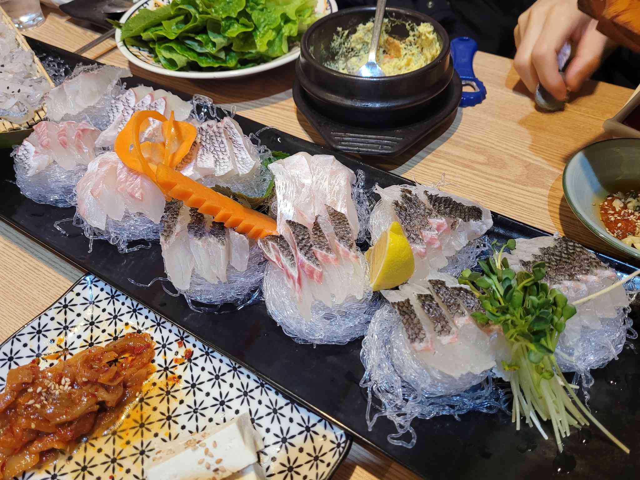 횟집 술집 혼술 40대 해산물 빅데이터 맛집 검색결과 - 다이닝코드