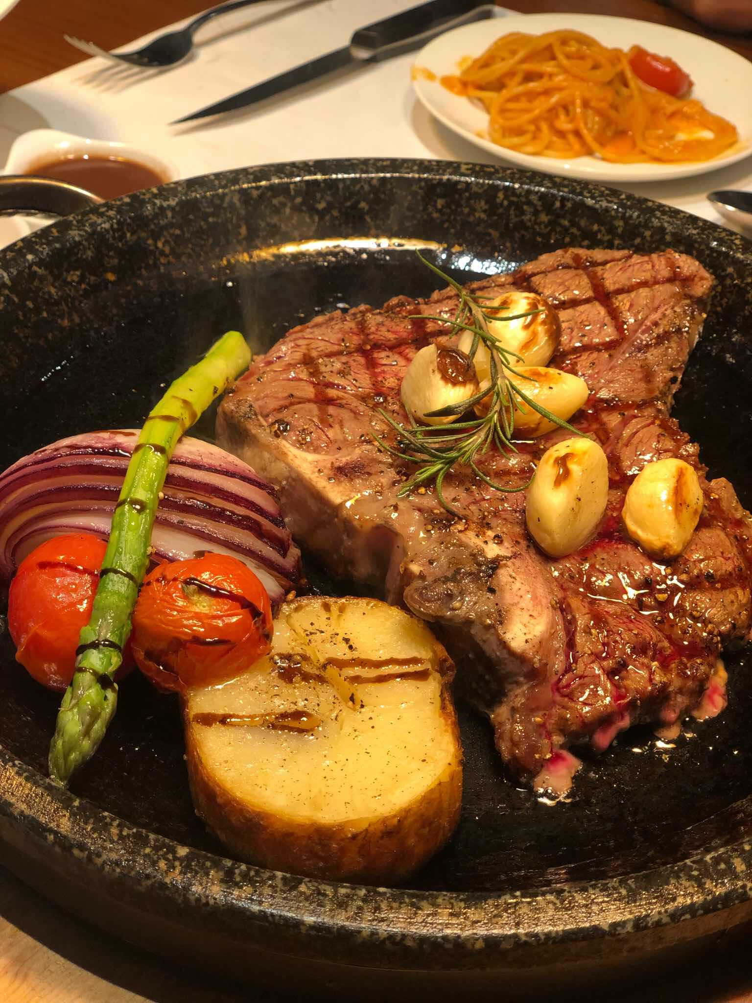 20대 50대 30대 뷔페 양식 빅데이터 맛집 검색결과 - 다이닝코드